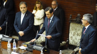 El radical Carlos Sadir asumió como nuevo gobernador de Jujuy