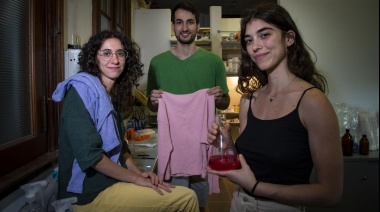 Científicos argentinos desarrollaron "la primera tintura textil de origen microbiano"